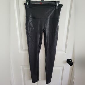 Spanx Faux Leather Leggings Black Women’s Size Large Style 2437 Shaping Slimming